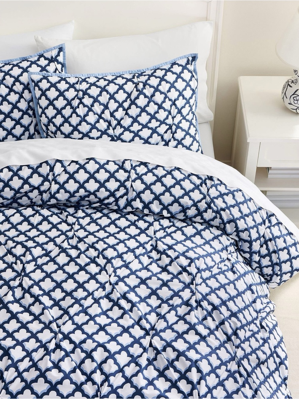 Pottery Barn x Roller Rabbit - queen/full duvet cover and 2 standard shams